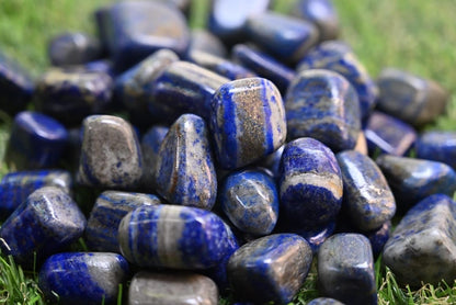 Lapis Lazuli Tumble Stone by SV Aroma